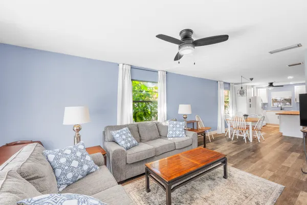 Property Slideshow image 3 of 19 | 2600 se ocean blvd ee14, Stuart, FL, 34996