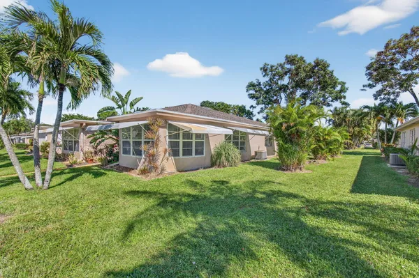 Property Slideshow image 3 of 53 | 1305 high point way d, Delray Beach, FL, 33445