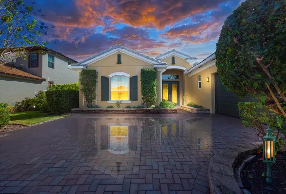 Property Slideshow image 2 of 101 | 11400 sw hillcrest cir, Port St Lucie, FL, 34987