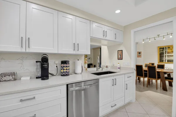 Property Slideshow image 2 of 87 | 16032 lomond hills trl apt 122, Delray Beach, FL, 33446