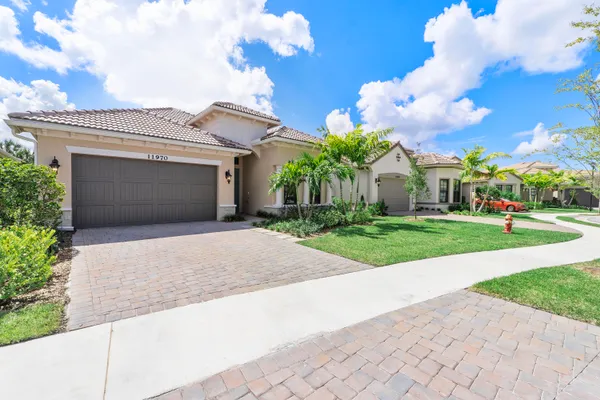 Property Slideshow image 2 of 43 | 11970 leon cir, Parkland, FL, 33076
