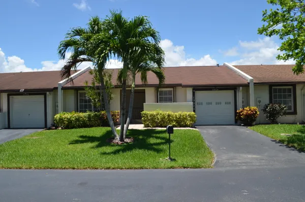 Property Slideshow image 3 of 61 | 15924 laurel oak cir, Delray Beach, FL, 33484
