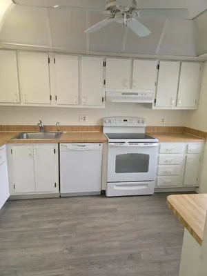 Property Slideshow image 2 of 8 | 21213 lago cir g, Boca Raton, FL, 33433