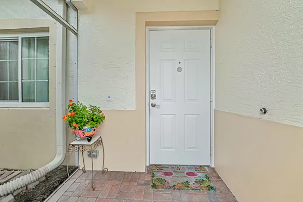 Property Slideshow image 3 of 48 | 9889 galleon dr, West Palm Beach, FL, 33411