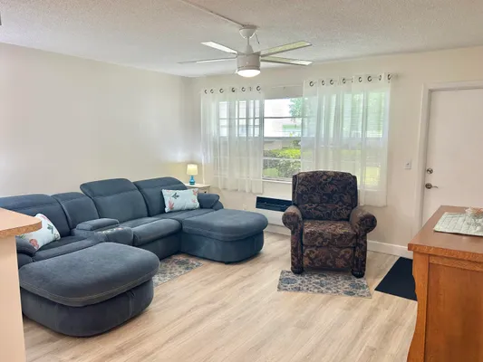 Property Slideshow image 2 of 42 | 210 horizons 106, Boynton Beach, FL, 33435