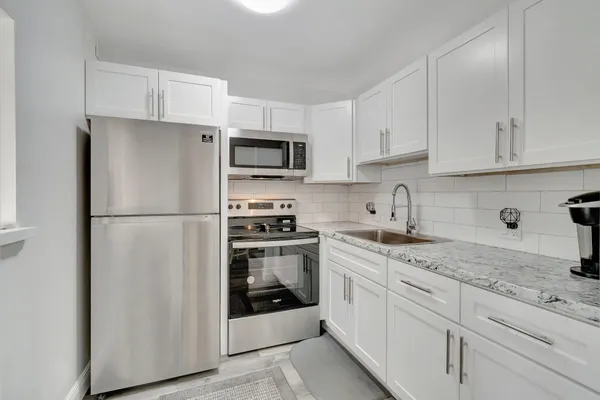 Property Slideshow image 2 of 65 | 566 mansfield, Boca Raton, FL, 33434