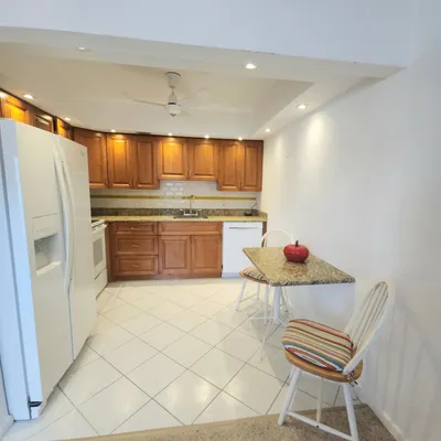 Property Slideshow image 2 of 30 | 268 wellington j, West Palm Beach, FL, 33417