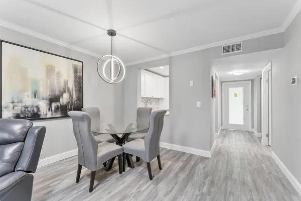 Property Slideshow image 3 of 23 | 118 lake constance dr, West Palm Beach, FL, 33411