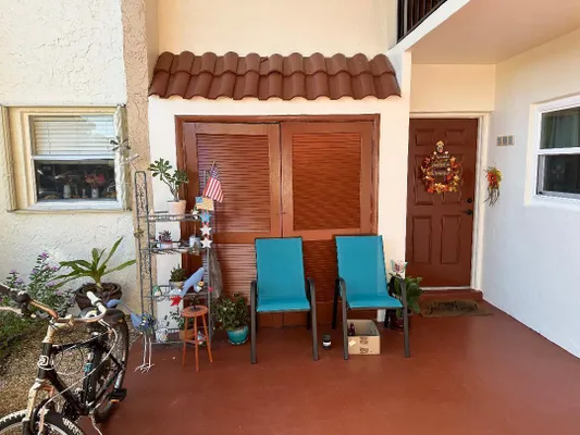 Property Slideshow image 2 of 16 | 215 lake carol dr, West Palm Beach, FL, 33411