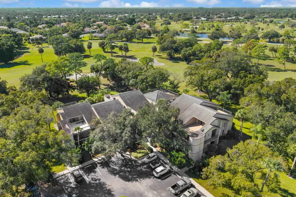 Property Slideshow image 2 of 29 | 9460 meadowood dr apt 103, Fort Pierce, FL, 34951