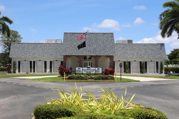 Property Slideshow image 3 of 51 | 521 sandpiper cir, Delray Beach, FL, 33445