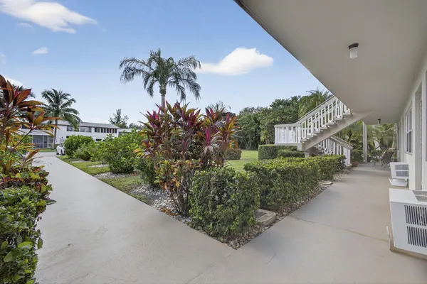 Property Slideshow image 3 of 30 | 16 sussex a 16, West Palm Beach, FL, 33417