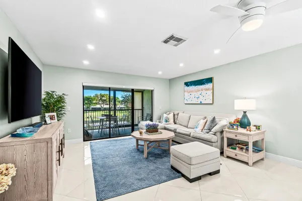 Property Slideshow image 3 of 53 | 24 stratford dr d, Boynton Beach, FL, 33436