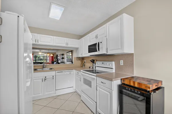 Property Slideshow image 3 of 47 | 4745 lucerne lakes blvd 103, Lake Worth, FL, 33467