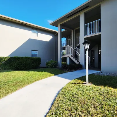 Property Slideshow image 3 of 35 | 23 lake vista trl apt 204, Port St Lucie, FL, 34952