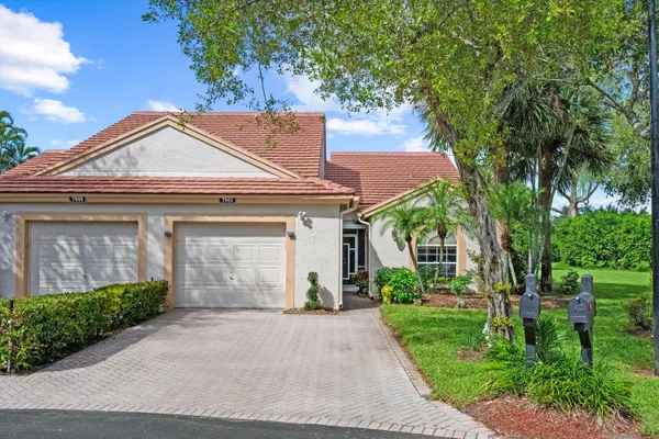 Property Slideshow image 2 of 30 | 7943 lake sands dr, Delray Beach, FL, 33446