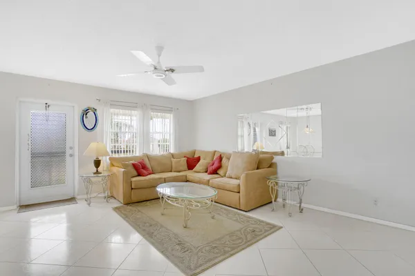 Property Slideshow image 2 of 29 | 143 somerset g, West Palm Beach, FL, 33417