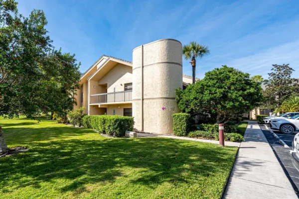 Property Slideshow image 2 of 73 | 9430 meadowood dr apt 205, Fort Pierce, FL, 34951