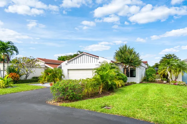 Property Slideshow image 3 of 44 | 5695 ainsley ct, Boynton Beach, FL, 33437