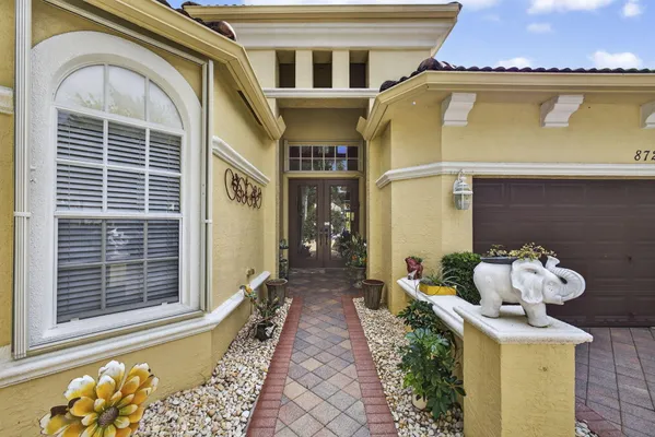 Property Slideshow image 2 of 50 | 8722 via brilliante, Wellington, FL, 33411