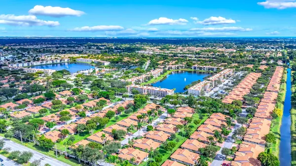 Property Slideshow image 2 of 40 | 6367 kings gate cir, Delray Beach, FL, 33484