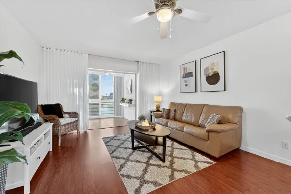 Property Slideshow image 2 of 36 | 2724 garden dr 403, Lake Worth, FL, 33461