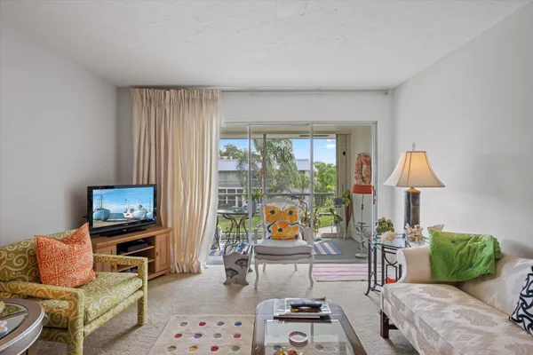 Property Slideshow image 3 of 26 | 2929 se ocean blvd 115-7, Stuart, FL, 34996
