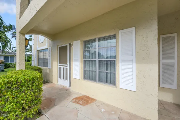 Property Slideshow image 3 of 30 | 13791 flora pl a, Delray Beach, FL, 33484