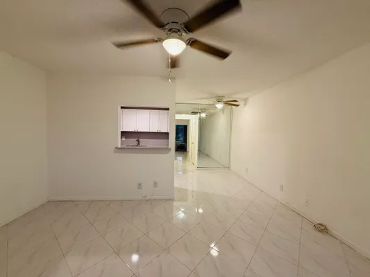 Property Slideshow image 3 of 33 | 198 salisbury i, West Palm Beach, FL, 33417