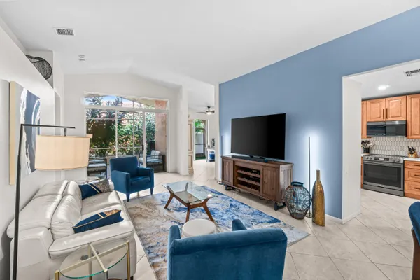 Property Slideshow image 2 of 45 | 5361 angel wing dr, Boynton Beach, FL, 33437