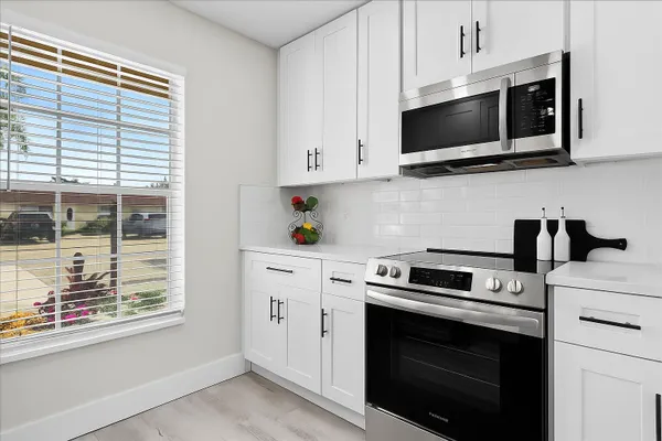 Property Slideshow image 2 of 43 | 769 nantucket cir, Lake Worth, FL, 33467