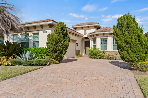 Property Slideshow image 2 of 72 | 10937 sw visconti way, Port St Lucie, FL, 34986