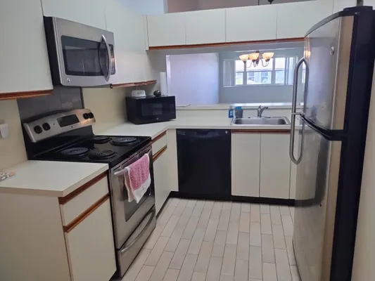 Property Slideshow image 2 of 21 | 4693 lucerne lakes blvd 202, Lake Worth, FL, 33467