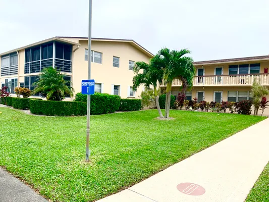 Property Slideshow image 2 of 41 | 200 sheffield i, West Palm Beach, FL, 33417