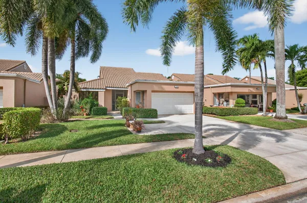 Property Slideshow image 3 of 69 | 11083 applegate ln, Boynton Beach, FL, 33437