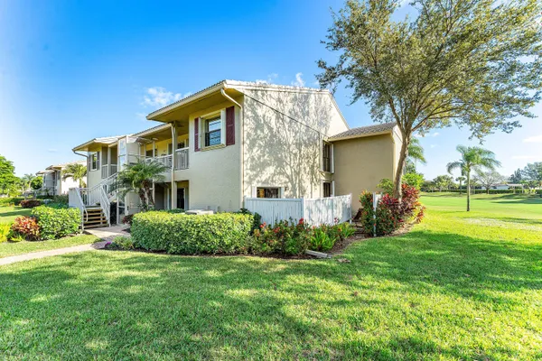 Property Slideshow image 3 of 62 | 67 eastgate dr c, Boynton Beach, FL, 33436