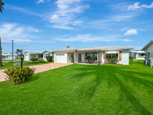 Property Slideshow image 2 of 29 | 121 nw 31st ct, Pompano Beach, FL, 33064