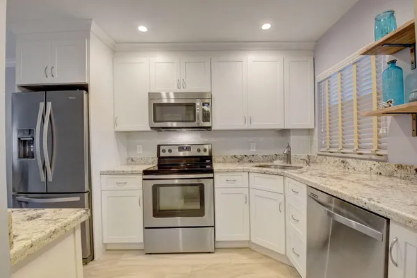 Property Slideshow image 2 of 72 | 650 snug harbor dr g307, Boynton Beach, FL, 33435