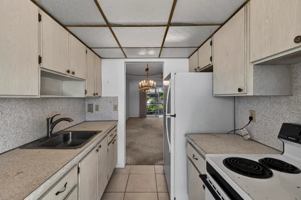 Property Slideshow image 3 of 81 | 2551 w golf blvd 209, Pompano Beach, FL, 33064