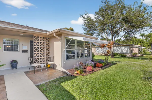 Property Slideshow image 2 of 39 | 1390 high point way d, Delray Beach, FL, 33445