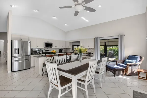 Property Slideshow image 3 of 84 | 2905 riviera dr, Delray Beach, FL, 33445