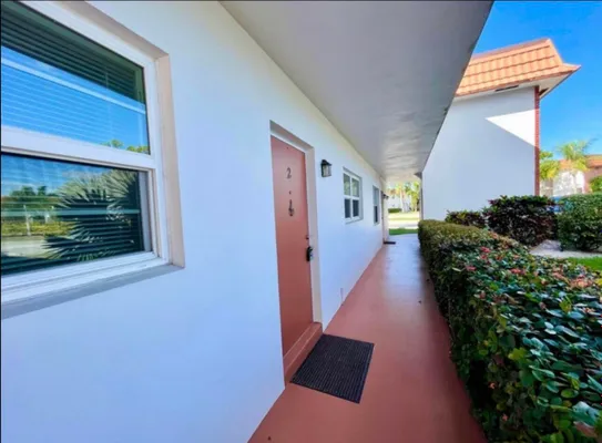 Property Slideshow image 2 of 16 | 2600 se ocean blvd a2, Stuart, FL, 34996