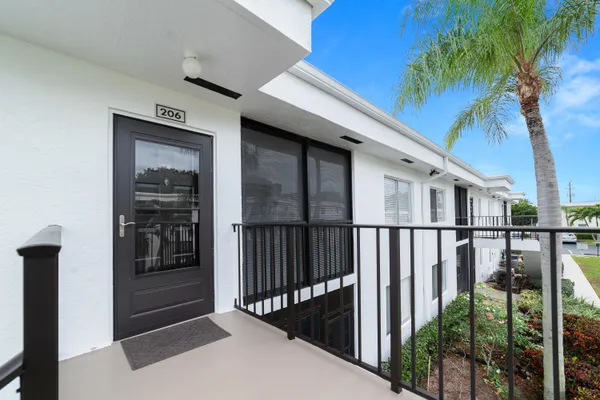 Property Slideshow image 2 of 57 | 14897 bal moral ln 206, Delray Beach, FL, 33446