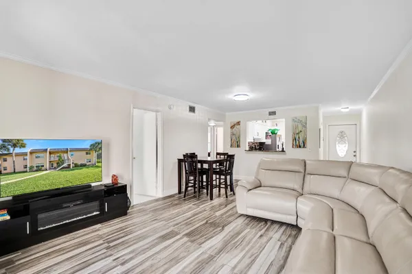 Property Slideshow image 3 of 63 | 140 lake meryl dr apt 140, West Palm Beach, FL, 33411