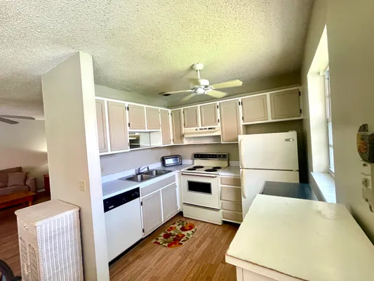 Property Slideshow image 3 of 32 | 1225 nw 21st st # 34-3414, Stuart, FL, 34994