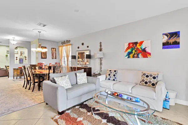 Property Slideshow image 3 of 34 | 6360 oxford cir unit 101, Vero Beach, FL, 32966