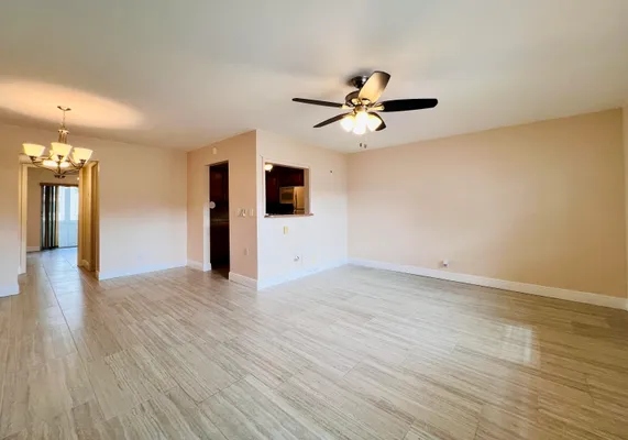 Property Slideshow image 2 of 13 | 50 coventry c c, West Palm Beach, FL, 33417