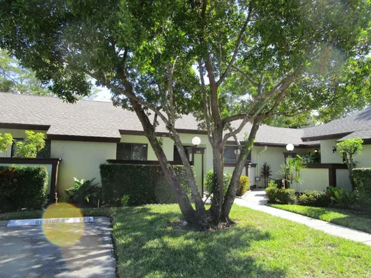 Property Slideshow image 2 of 17 | 320 elmira ct, Royal Palm Beach, FL, 33411