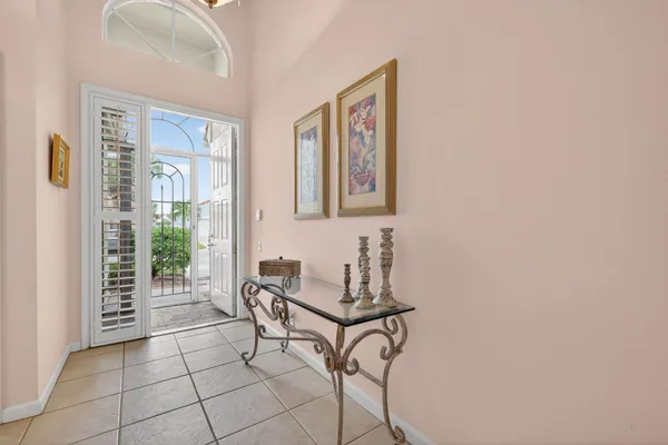 Property Slideshow image 2 of 63 | 136 nw lawton rd, Port St Lucie, FL, 34986