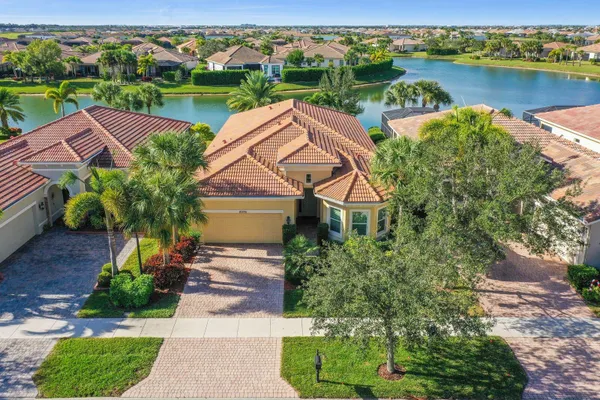 Property Slideshow image 2 of 43 | 10576 sw visconti way, Port St Lucie, FL, 34986